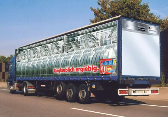 Bild: Bundesweiter Kreativwettbewerb setzt auf Meinung der Autofahrer: Werbeprogramm auf deutschen Autobahnen frei wählbar