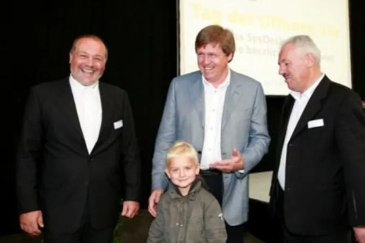 Bild: SysDesign feiert mit über 500 Gästen 15-jähriges Firmenjubiläum