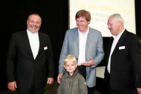 SysDesign feiert mit über 500 Gästen 15-jähriges Firmenjubiläum Bild: SysDesign feiert mit über 500 Gästen 15-jähriges Firmenjubiläum