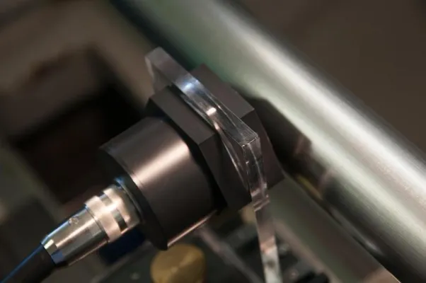 Magnetfeld-Sensor Argus „sieht“ Kräfte im Bauteil Bild: Magnetfeld-Sensor Argus „sieht“ Kräfte im Bauteil