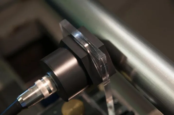 Bild: Magnetfeld-Sensor Argus „sieht“ Kräfte im Bauteil