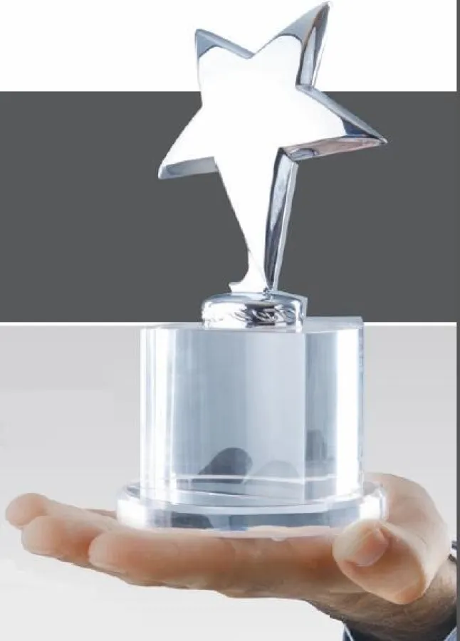 Der E-Mail-Award wird 2015 erstmals auf dem DialogSummit am 27.04.2015 in Frankfurt verliehen