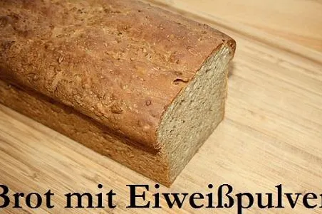 Bild: Brot mit Eiweißpulver