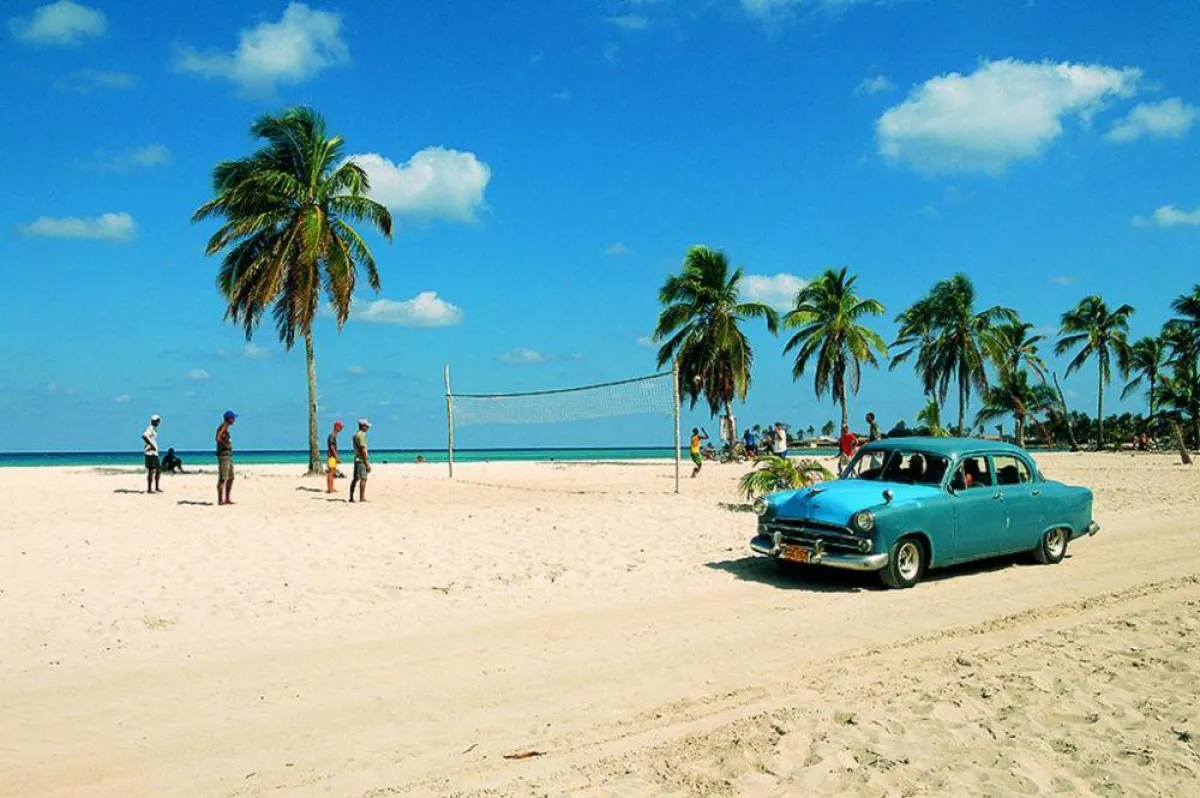 Cuba ist nicht nur wegen Sonne, Strand & Oldtimern eine Reise wert ©avenTOURa