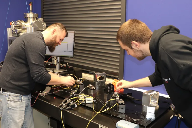 Bild: Laser-Frequenzkamm bereichert Hochschulforschung 