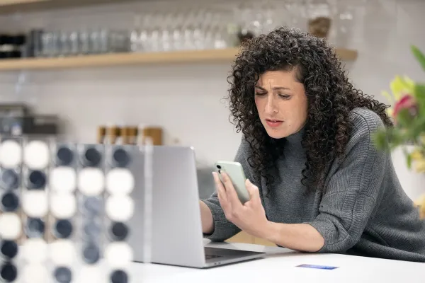 Bild: Umfrage: Deutsche Verbraucher kaufen lieber auf Social-Media-Plattformen ein als in Online-Shops