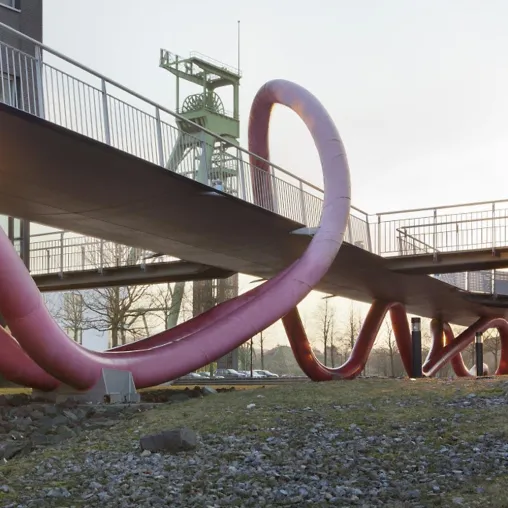 Bild: Ausstellung: „Tragende Linien und tragende Flächen“