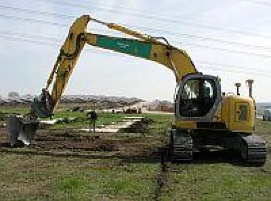 Bild: 3D-Baggersteuerung im Deponie-Einsatz