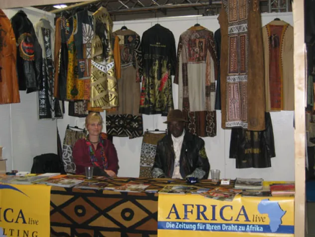 Bild: Modedesign aus Afrika beim Import Shop Berlin