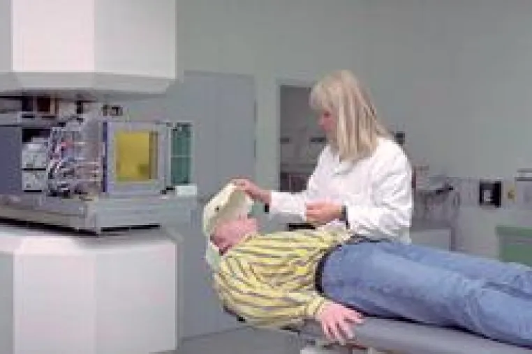 Bild: Eröffnung des Heidelberger Ionenstrahl-Therapiezentrums (HIT)