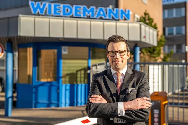 Bild: Wirtschaftsjunioren Hildesheim wählen neuen Vorstand; Wöhle im Amt erneut bestätigt