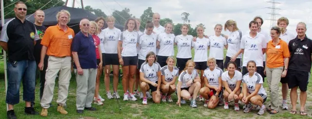 Bild: Die deutsche Damen Feldhockey Nationalmannschaft besuchen Pfungstadt