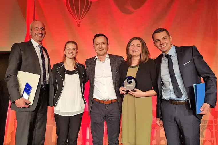 Das NOVOTEL Erlangen bildet die Gewinner aus: Accor Azubi Award für Lisa Meyer! Bild: Das NOVOTEL Erlangen bildet die Gewinner aus: Accor Azubi Award für Lisa Meyer!