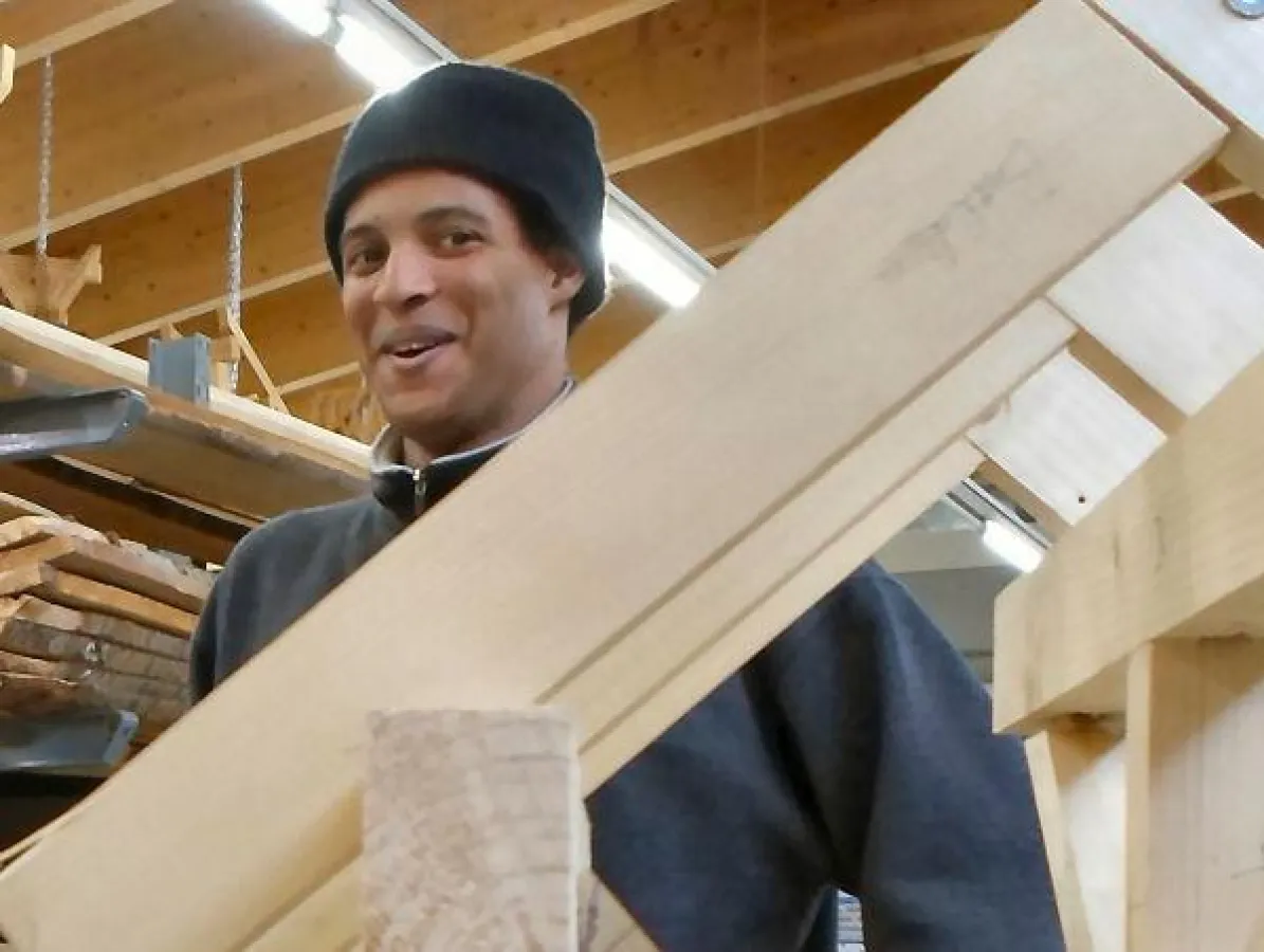 Matthew Bolanlé, Absolvent des Ravensburger Berufsbildungswerks Adolf Aich.