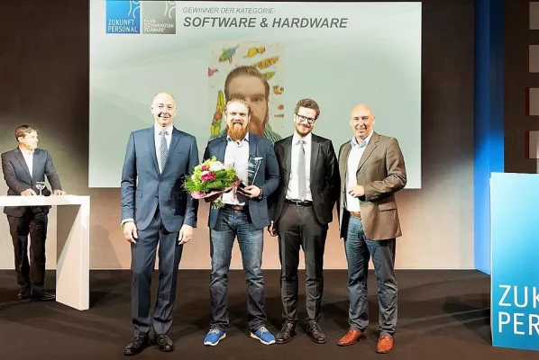 function(HR) als innovativstes HR-Software Startup 2017 ausgezeichnet Bild: function(HR) als innovativstes HR-Software Startup 2017 ausgezeichnet