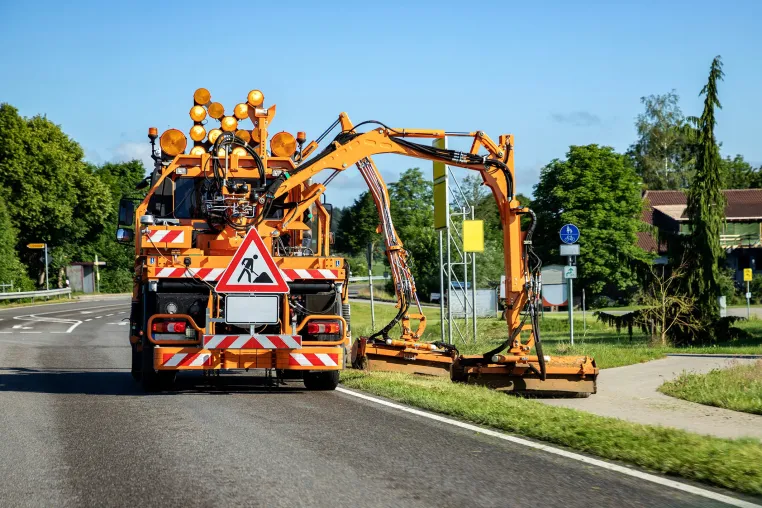 Bild: Telematiklösung für den kommunalen Ganzjahreseinsatz - Mit GPSoverIP als Effizienz-Booster für den Bauhof