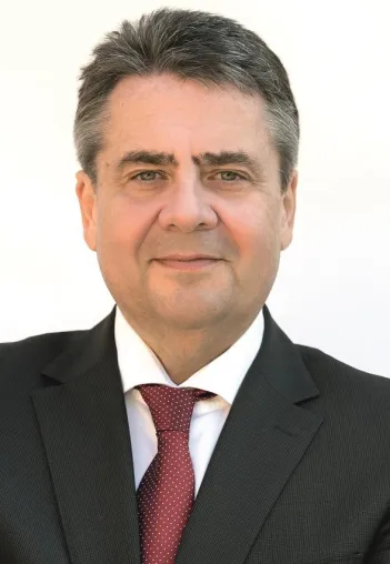 Bild: Sigmar Gabriel hält Vortrag an der Frankfurt UAS: Europawahl 2019 – zerbricht Europa?