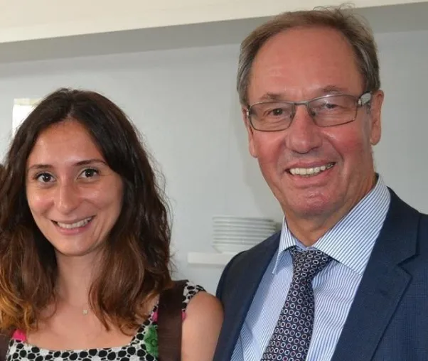 HdWM: Gizem Weber managt 'Office International' an der Hochschule der Wirtschaft für Management Bild: HdWM: Gizem Weber managt 'Office International' an der Hochschule der Wirtschaft für Management