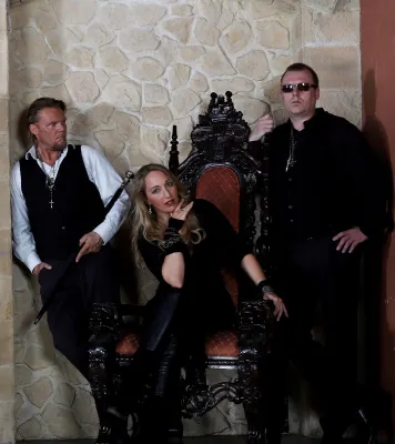 Oldenburger Deutschrockformation GENTILITY auf "Urbaner Dekadenz Tour" Bild: Oldenburger Deutschrockformation GENTILITY auf "Urbaner Dekadenz Tour"