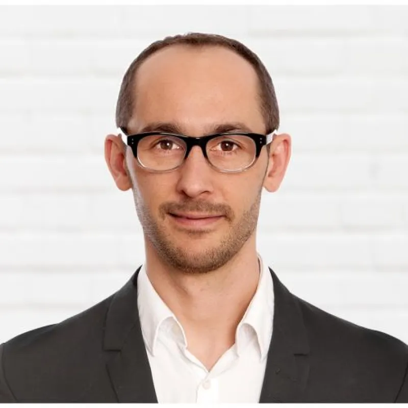 André Karkalis ist Dozent des DAPR-Seminars Influencer Marketing