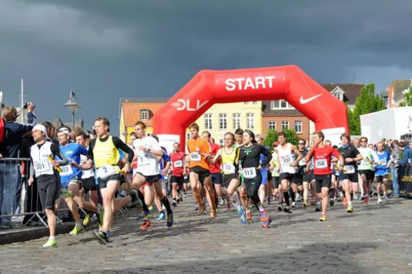 Bild: Der Lauf zwischen den Meeren startet in der 8. Auflage am 1. Juni 2013