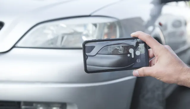 Bild: Schadenscanner aus der Hosentasche: Bergische Uni entwickelt neue Praxishelferin