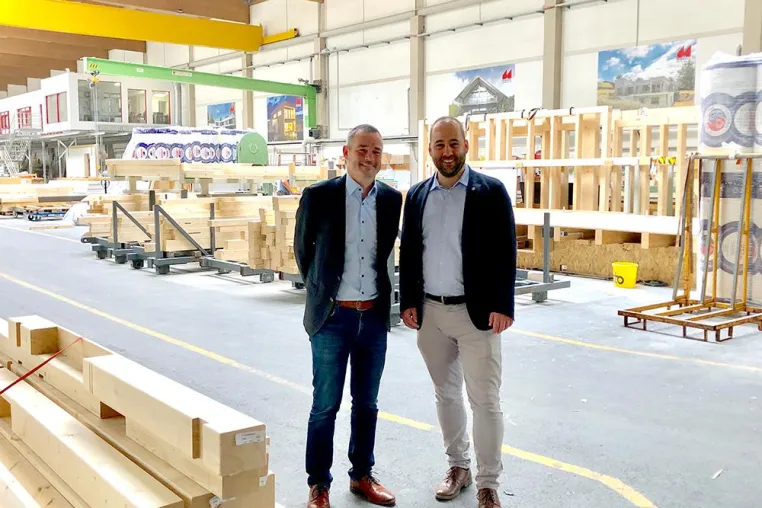 Bild: MdB Schraps besucht Meisterstück-HAUS: Infogespräch zum geplanten Gebäudeenergiegesetz