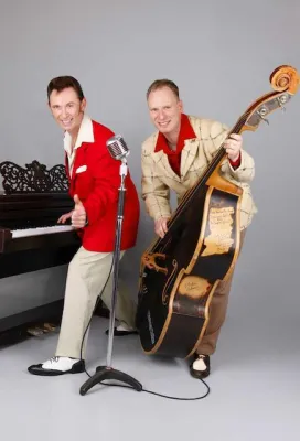 Bild: Trödel- und Antikmarkt Düsseldorf: Schatzsuche im Schein der Taschenlampen