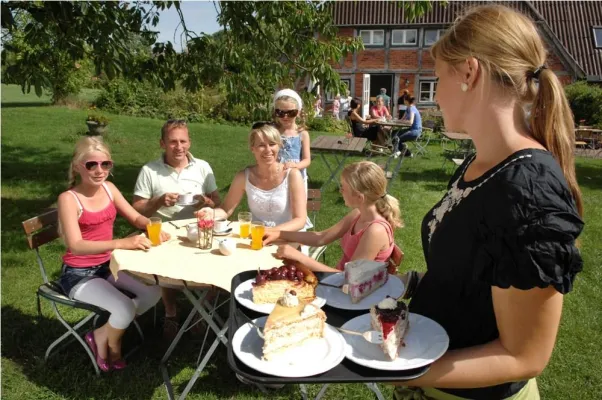 Bild: Herzogliche Landpartie: Raus aufs Land im Herzogtum Lauenburg