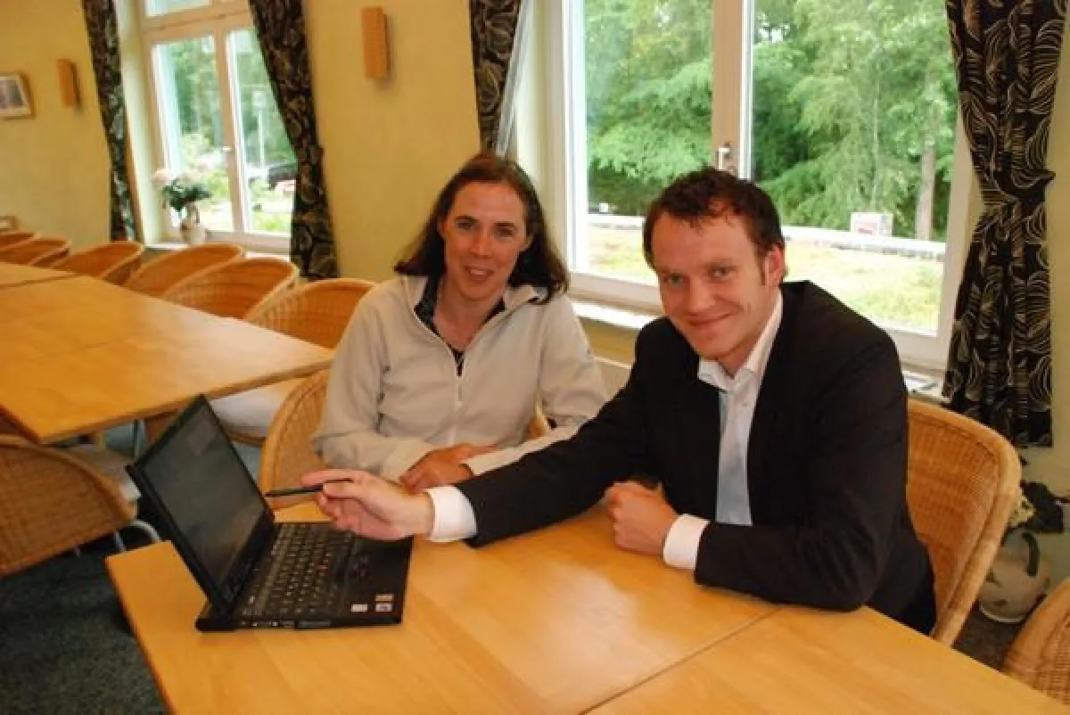 Gabriele Haack und Christof Heinzel bei der abschliessenden Projektpräsentation