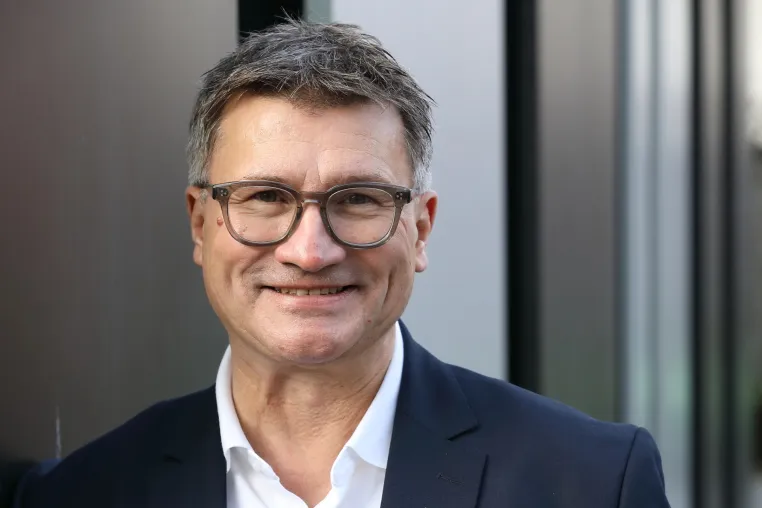 Vertriebsstrategie 2026: Warum klassische Akquise nicht mehr reicht Bild: Vertriebsstrategie 2026: Warum klassische Akquise nicht mehr reicht