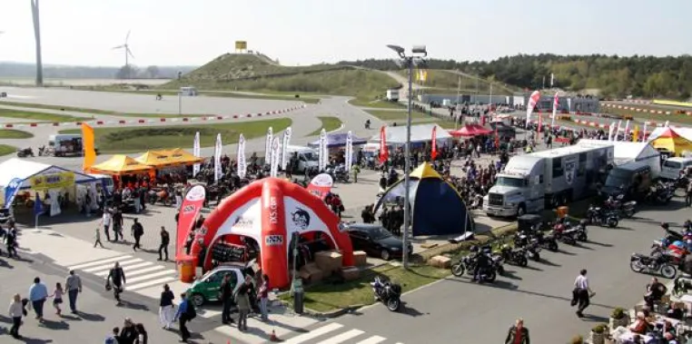 Bild: Das ADAC FSZ Hansa/Lüneburg lädt zum größten Abschiedstreffen der norddeutschen Bikerszene