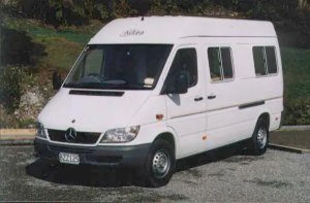 Bild: Wohnmobile mit Solarsystemen in Neuseeland: Aotea Campervans