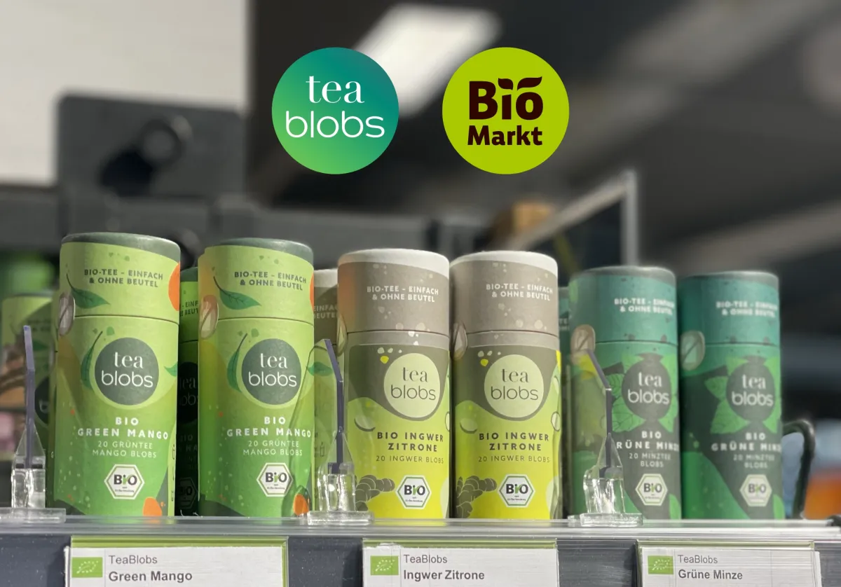 TeaBlobs jetzt im Start-up Regal von Denns BioMarkt (© TeaBlobs GmbH)