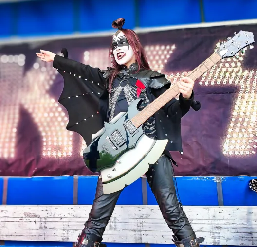KISS Reloaded bringen Rockmusik in den Dampfsonderzug: Live-Konzert mit Xena Morgana und Lohengrin Rocks Bild: KISS Reloaded bringen Rockmusik in den Dampfsonderzug: Live-Konzert mit Xena Morgana und Lohengrin Rocks