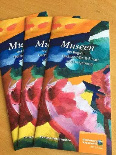 Neue Museumsbroschüre für die Region Fischland-Darß-Zingst und Umgebung erscheint Bild: Neue Museumsbroschüre für die Region Fischland-Darß-Zingst und Umgebung erscheint