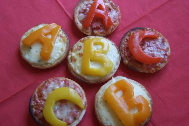 ABC-Pizza macht die Einschulung perfekt Bild: ABC-Pizza macht die Einschulung perfekt