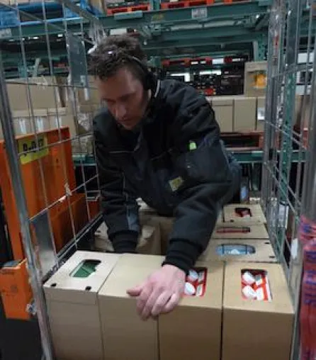 Poiesz Supermarkten erzielt 15 Prozent mehr Effizienz mit Voice Picking-Lösung von Zetes Bild: Poiesz Supermarkten erzielt 15 Prozent mehr Effizienz mit Voice Picking-Lösung von Zetes