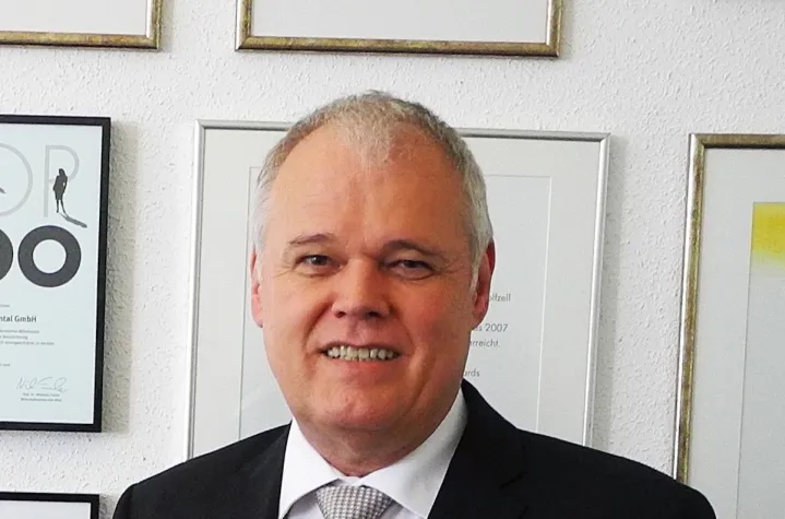 Bild: Dr. Walser Dental: Gerhard R. Daiger als „Unternehmer der Zukunft“ ausgezeichnet