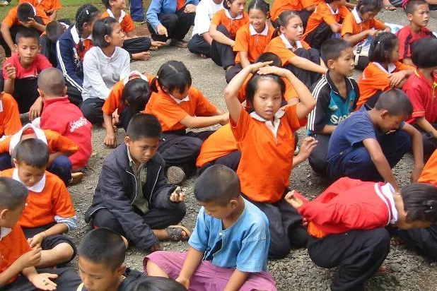 Bild: Thailandfreunde aus der Pfalz helfen Tsunami-Waisen