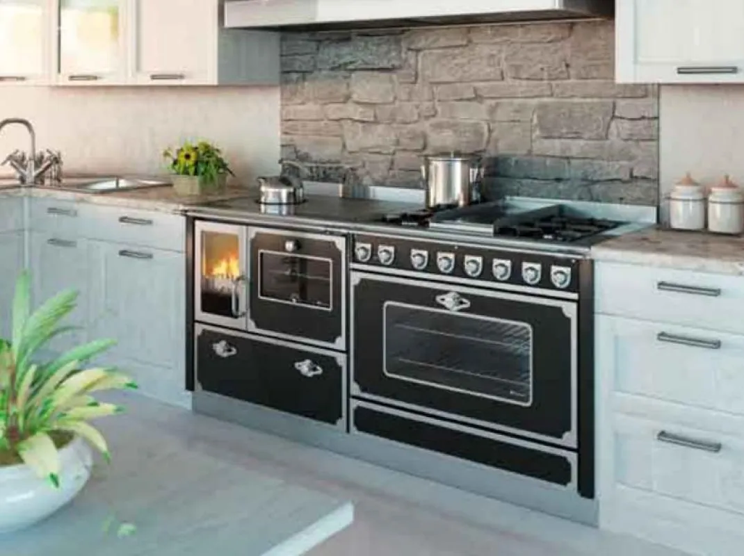 Heizen und Kochen mit Holz
