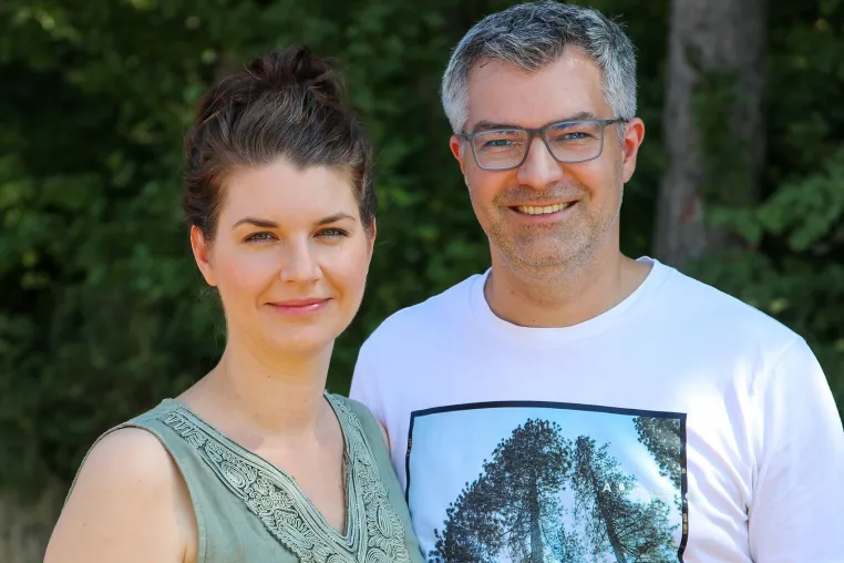 Bild: Junge Mama entwickelt in Corona-Krise kindgerechten Adventskalender für gestresste Familien
