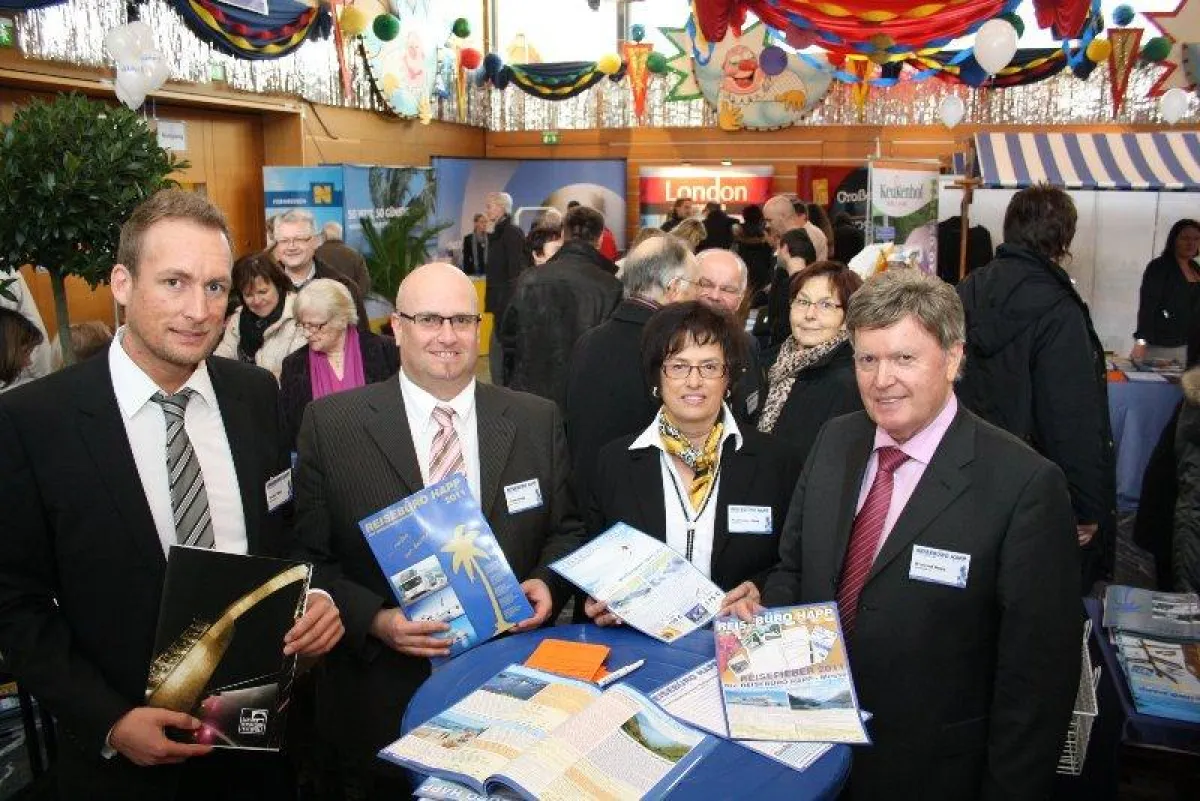 Die Geschäftsführung des Reisebüros Happ um Torsten Happ, Frank Happ sowie Rosemarie und Winfried Happ (von links).
