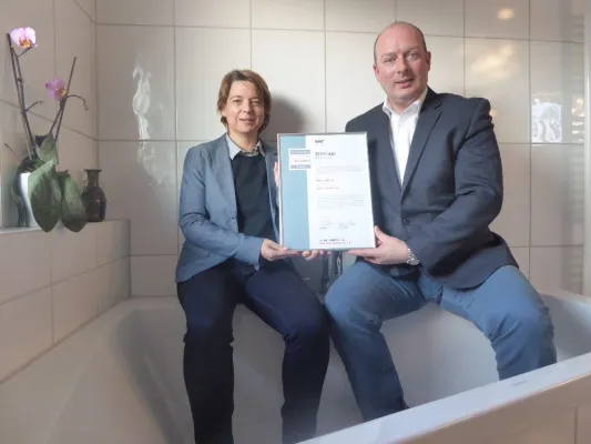 Bild: Top 20 beim Innovationspreis-IT – www.markenbad-outlet.de ist dabei!