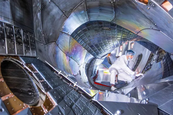 Zehn Jahre Wendelstein 7-X – zehn Jahre Fusionsforschung an der Weltspitze Bild: Zehn Jahre Wendelstein 7-X – zehn Jahre Fusionsforschung an der Weltspitze