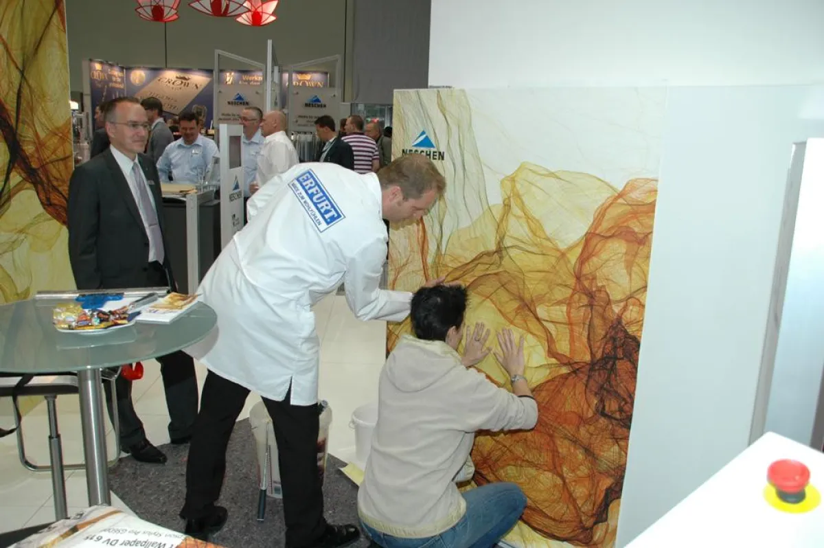 Digitale Vliestapete von Erfurt erhielt in der Kategorie Digitaldruck / Large Format Printing den Innovation Award der Viscom. Mehrmals täglich wurde die