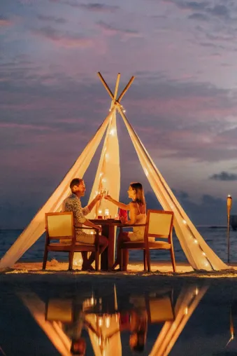 Bild: Filmreifer Valentinstag im Nova Maldives: "The Golden Age of Love"