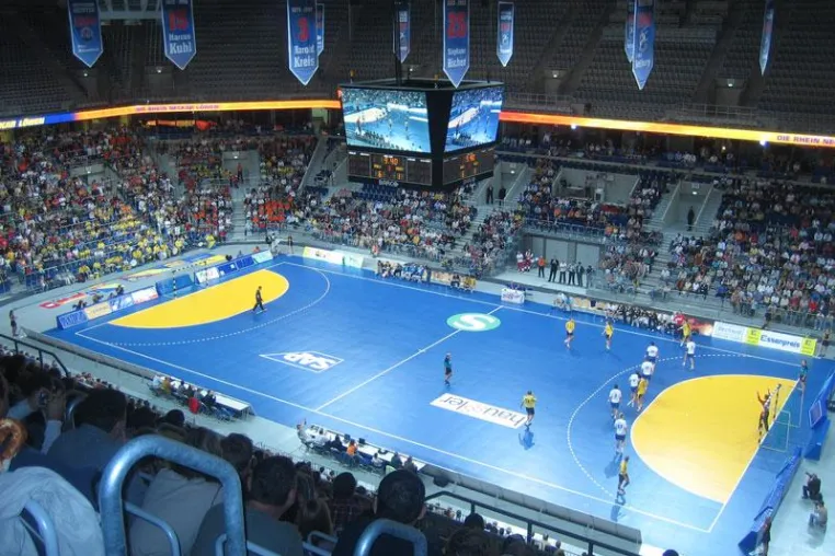 Von der Videowall für ein Public Viewing bis hin zum LED-Screen für einen Event Bild: Von der Videowall für ein Public Viewing bis hin zum LED-Screen für einen Event
