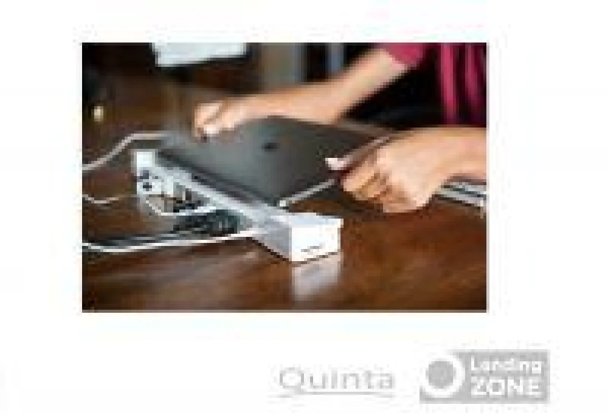 5 Port USB-Hub mit USB Typ-A und Typ-C, Gigabit Ethernet und ein Slot für SD- und Micro SD-Karten vereint die LandingZone DOCK PRO