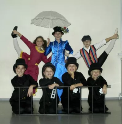 Bild: „Change your life and dance“ - 170 Jung-Tänzerinnen im Festspielhaus